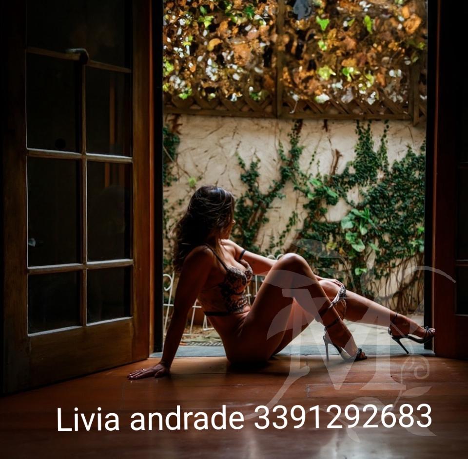 LIVIA ANDRADE ?? 4